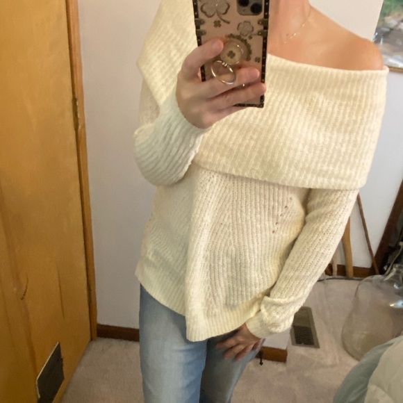 Anthropologie Moth Lucerne Off Shoulder Ecru Chenille Sweater - Picture 5 of 11